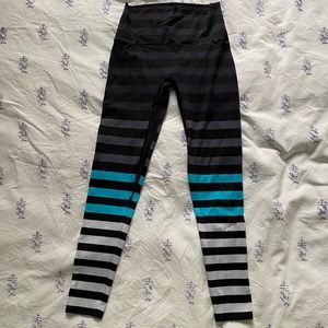 K-Deer Ruth stripe leggings sneaker length
